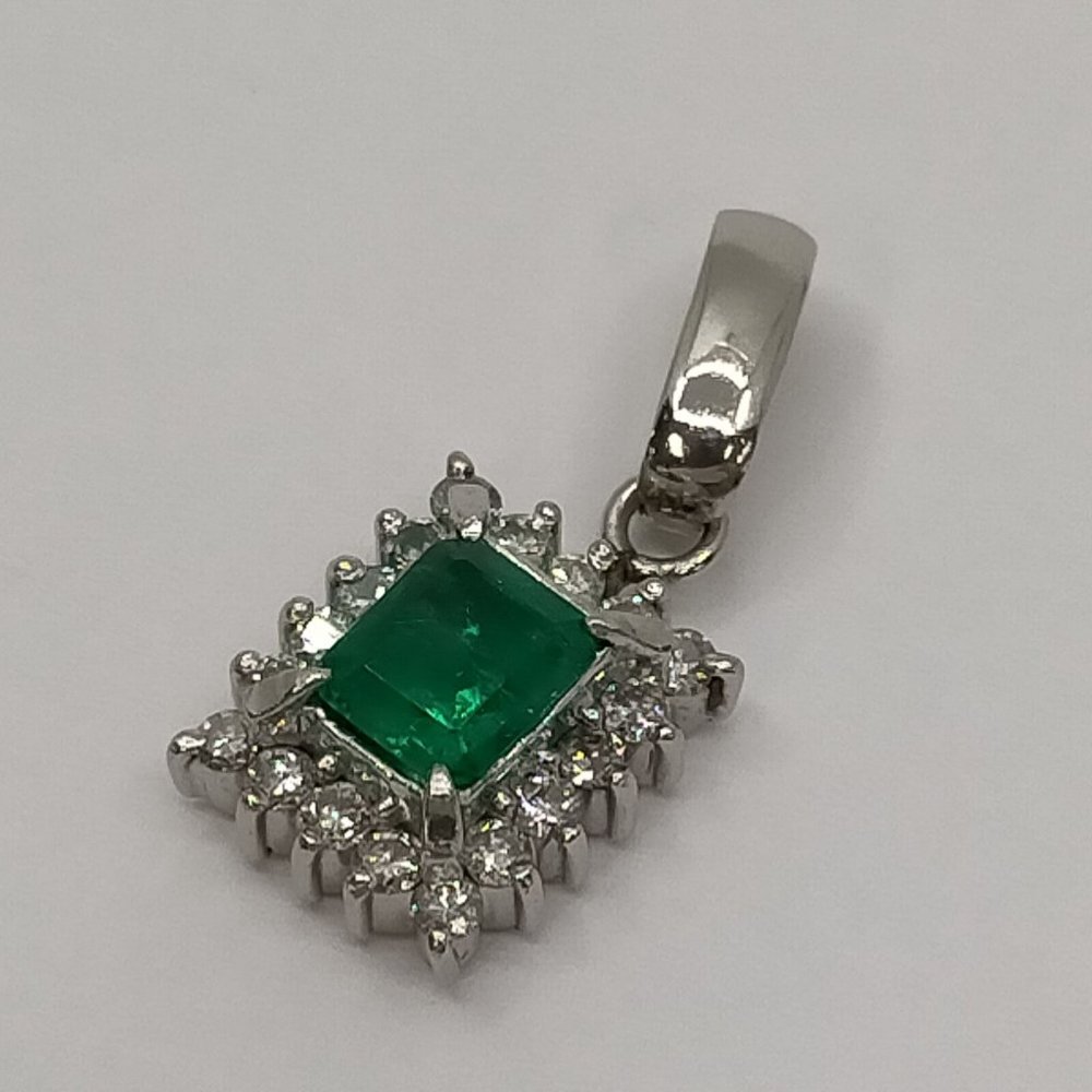 Jewelry Pendant Head Emerald 0.39ct Platinum swank - Picture 9 of 9